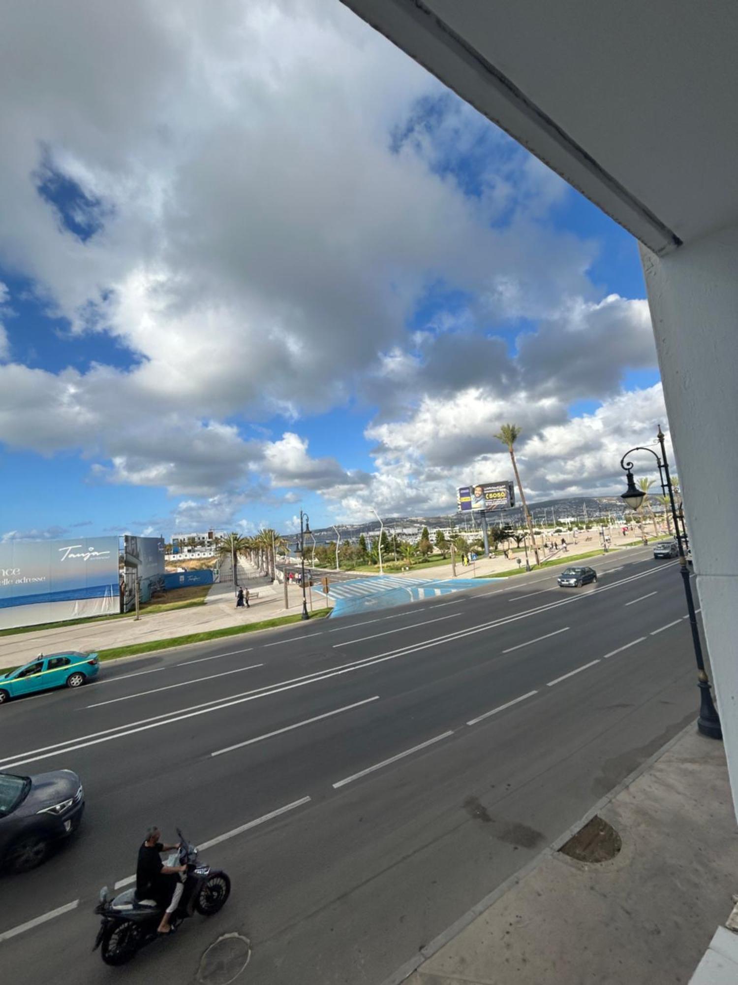 Splendide Studio Haut Standing En Face De La Marina Et A 200 M Du Port De Tanger - 1 Chambre Double エクステリア 写真
